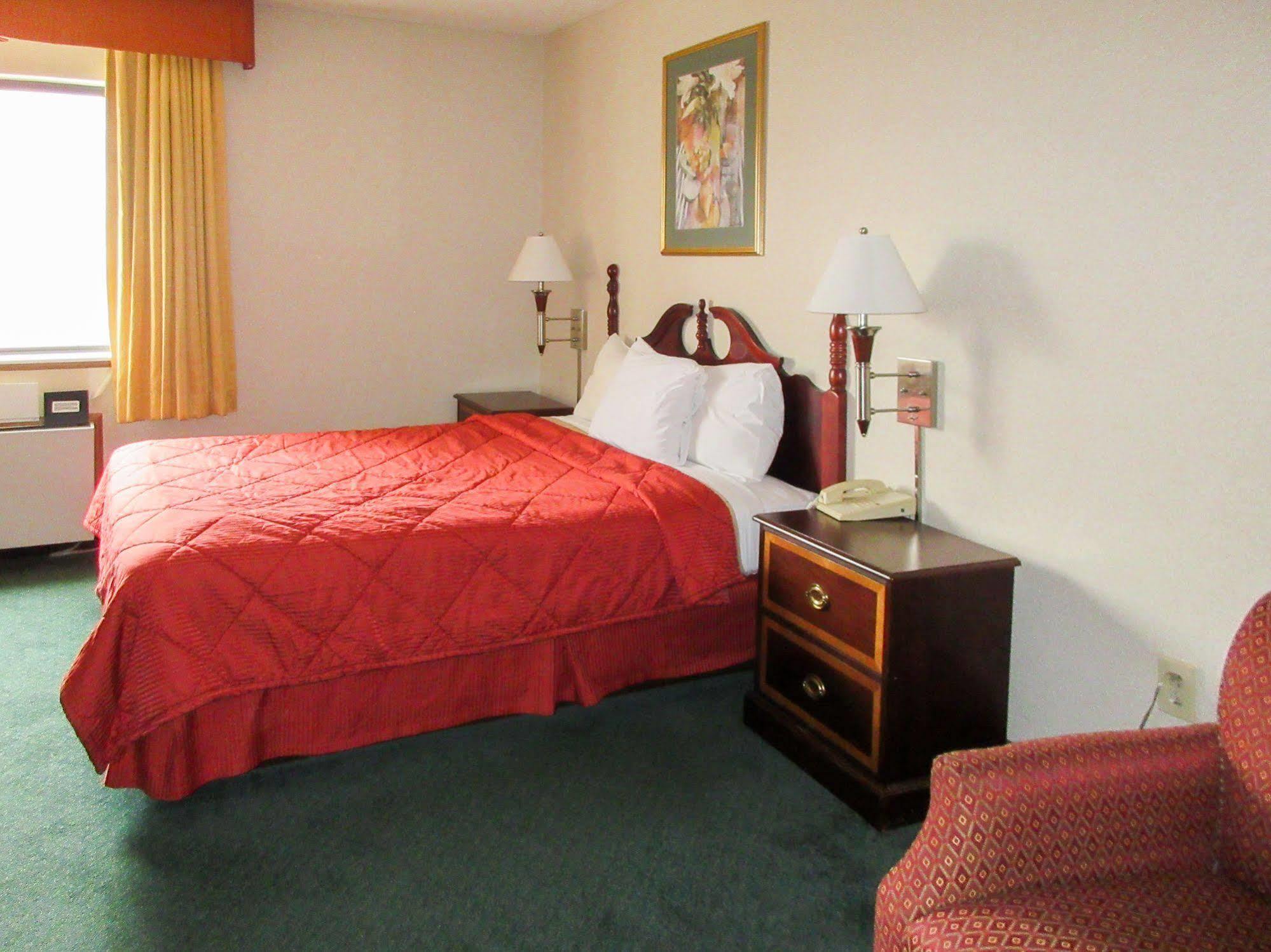 Quality Inn Fairborn Exterior foto